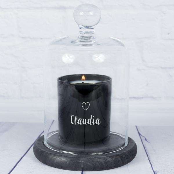 Vela grabada con motivo en campana de cristal