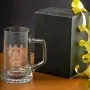 Regalos personalizados: Cristaler&iacute;a personalizada: Jarra de cerveza con logo grabado