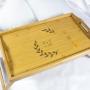 Regalos personalizados: Dise&ntilde;o y decoraci&oacute;n: Bandeja de madera grabada con monograma