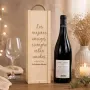 Regalos personalizados: Regalos con nombre: Caja botella de vino con texto grabado