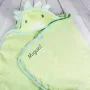 Regalos personalizados: Regalos bordados: Capa de ba&ntilde;o bordada