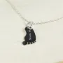 Regalos personalizados: Joyas personalizadas: Colgante de plata pie de beb&eacute; personalizado