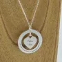 Regalos personalizados: Joyas personalizadas: Colgante disco y coraz&oacute;n de plata personalizado