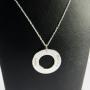 Regalos personalizados: Joyas personalizadas: Colgante ficha de plata grabada