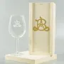 Regalos personalizados: Cristaler&iacute;a personalizada: Copa de vino con monograma grabado