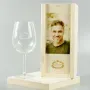 Regalos personalizados: Cristaler&iacute;a personalizada: Copa de vino grabada en caja de madera con foto