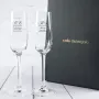 Regalos personalizados: Cristaler&iacute;a personalizada: Copas de cava iniciales grabadas