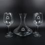 Regalos personalizados: Cristaler&iacute;a personalizada: Copas de vino y decantador con escudo