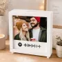 Regalos personalizados: Regalos con fotos: Hucha de Madera Personalizada con Foto y C&oacute;digo Spotify