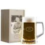 Regalos personalizados: Cristaler&iacute;a personalizada: Jarra de cerveza grabada en caja de madera con foto