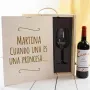 Regalos personalizados: Kits regalo: Kit con Vino Cune Crianza con caja grabada