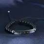 Regalos personalizados: Joyas personalizadas: Pulsera con bolitas y chapa grabada