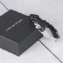 Regalos personalizados: Joyas personalizadas: Pulsera con bolitas y chapa grabada