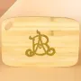 Regalos personalizados: Dise&ntilde;o y decoraci&oacute;n: Tabla de madera con monograma grabado