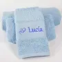 Regalos personalizados: Regalos bordados: Toalla con cenefa bordada