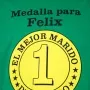 Regalos personalizados: Camisetas personalizadas: Camiseta medalla mejor marido personalizada