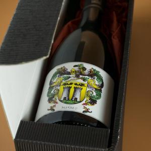 Botella de vino personalizada con escudo