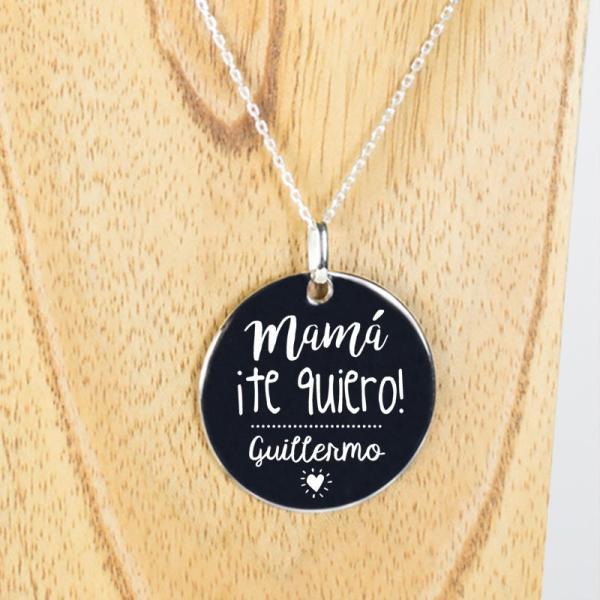 Colgante de plata grabado Mamá ¡Te quiero!