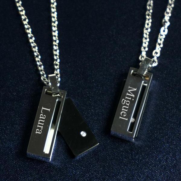 Conjunto de colgantes personalizados para pareja