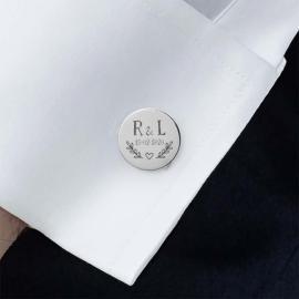 Gemelos de plata grabados para novio