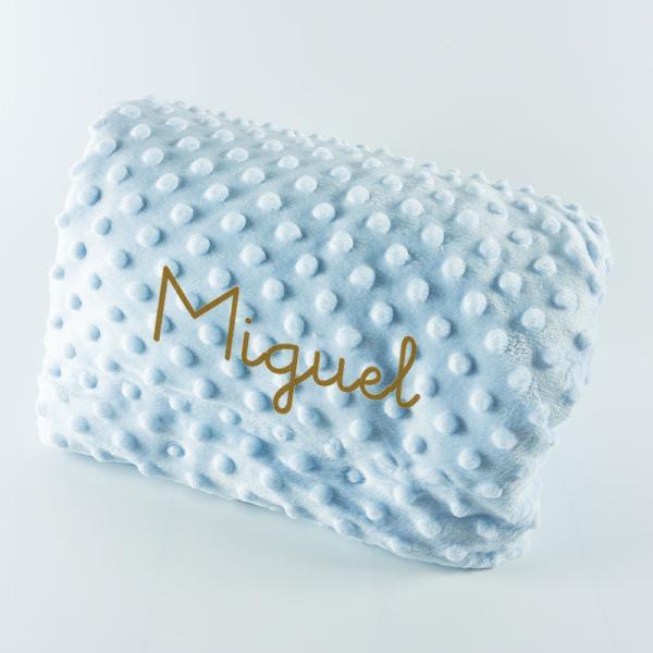 Manta topos bebé bordada