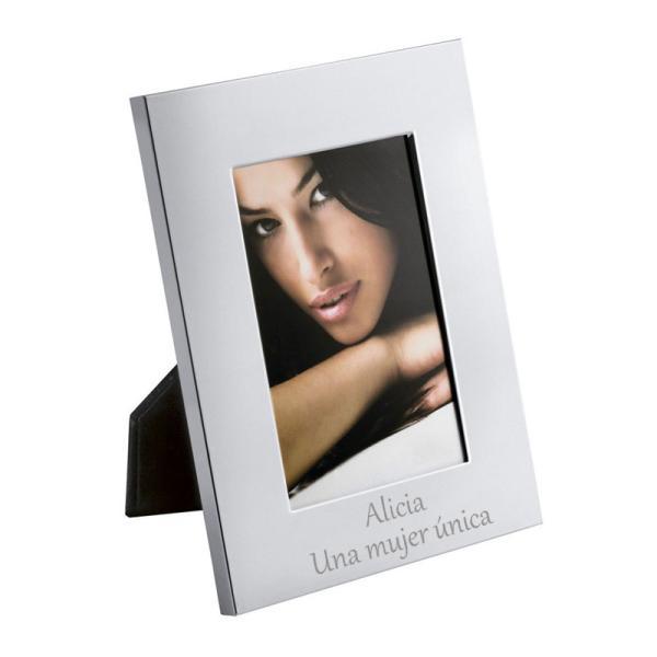 Marco de fotos grabado