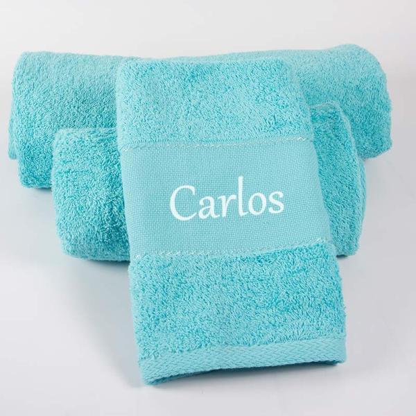 Set de tres toallas bordadas