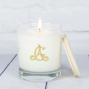 Regalos personalizados: Velas personalizadas: Vela blanca personalizada con monograma