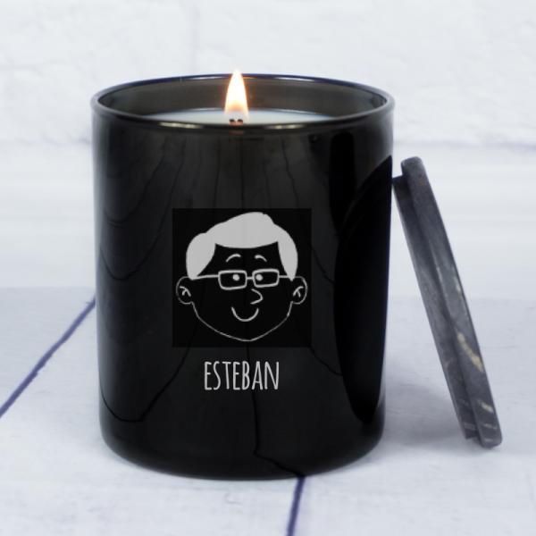 Vela grabada 'Familia Molona'