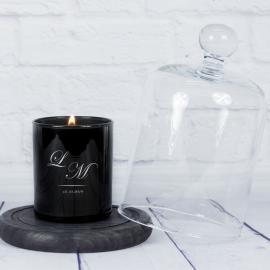 Vela personalizada con monograma con campana de cristal