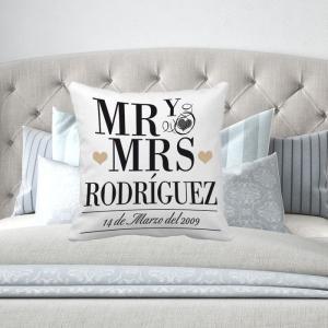 Cojín personalizado Mr y Mrs