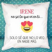 Cojín emoticono enamorado personalizado