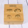 Regalos con nombre: Caja de té grabada 'Familia Molona' en Bambú Regalos con nombre: Caja de té grabada 'Familia Molona' en Bambú