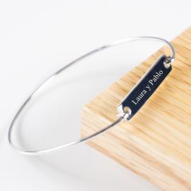 Brazalete de plata personalizado con texto Brazalete de plata personalizado con texto