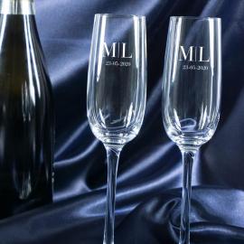 Copas de cava grabadas con monograma Copas de cava grabadas con monograma