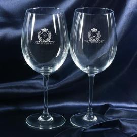 Copas de vino con dos escudos grabado Copas de vino con dos escudos grabado