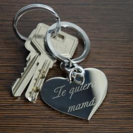 Llavero corazón con texto grabado Llavero corazón con texto grabado