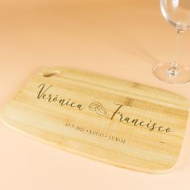 Tabla de madera grabada para pareja Tabla de madera grabada para pareja