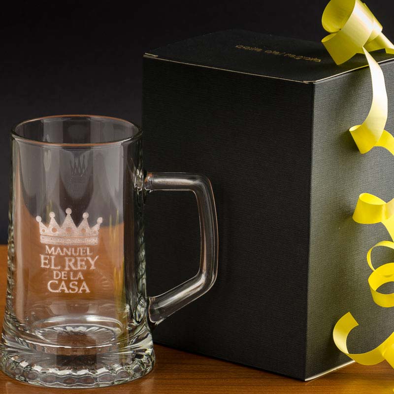 Regalos personalizados: Cristalería personalizada: Jarra de cerveza 'El rey de la casa'