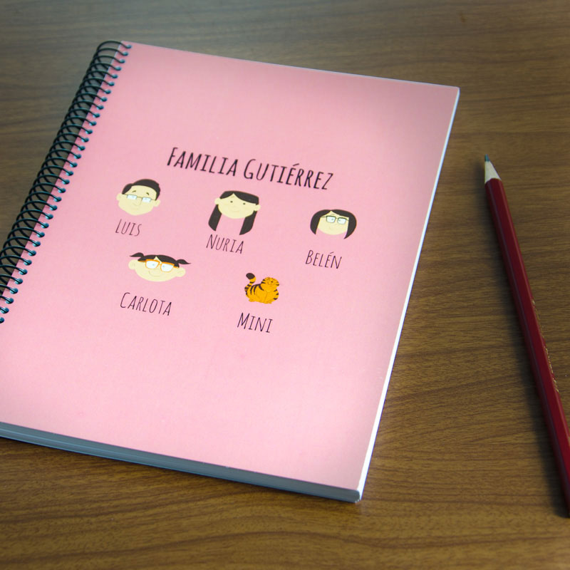 Regalos personalizados: Regalos con nombre: Cuaderno familia personalizado