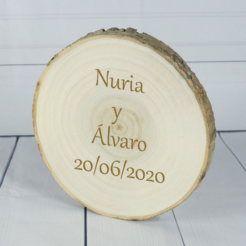 Regalos personalizados: Diseño y decoración: Base de madera natural grabada