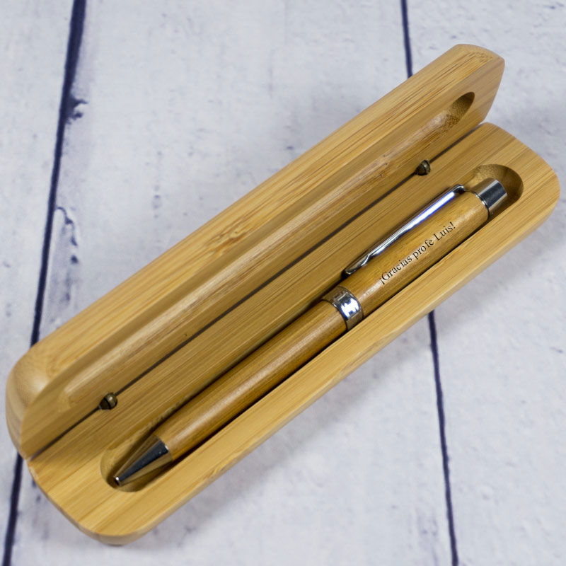 Regalos personalizados: Regalos con nombre: Bolígrafo de madera de bambú grabado