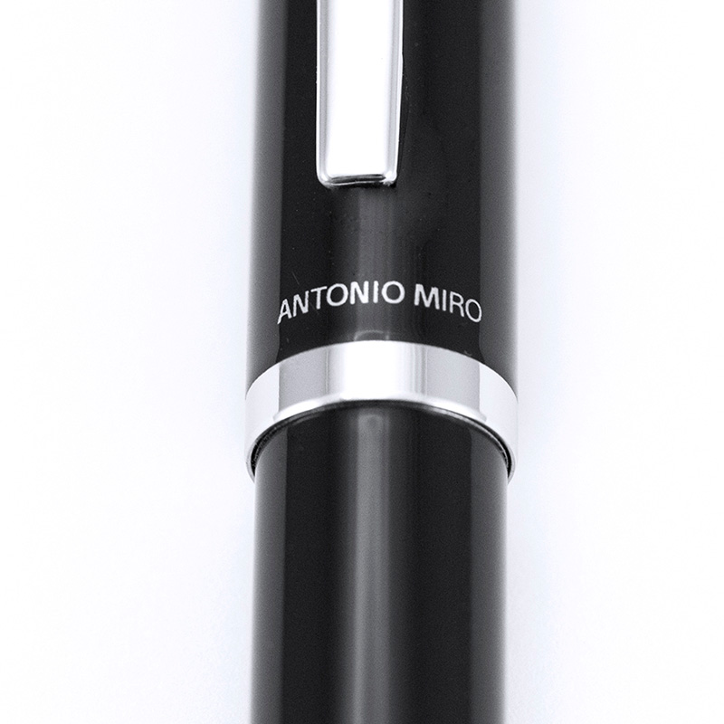 Regalos personalizados: Regalos con nombre: Bolígrafo personalizado 'Antonio Miró'