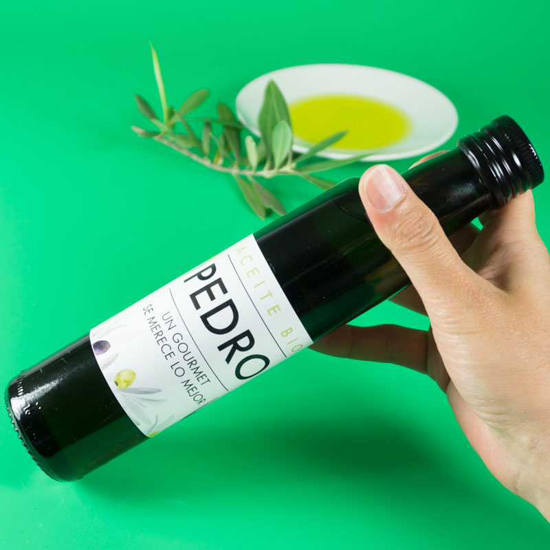 Regalos personalizados: Regalos con nombre: Botella de aceite BIO personalizada con nombre