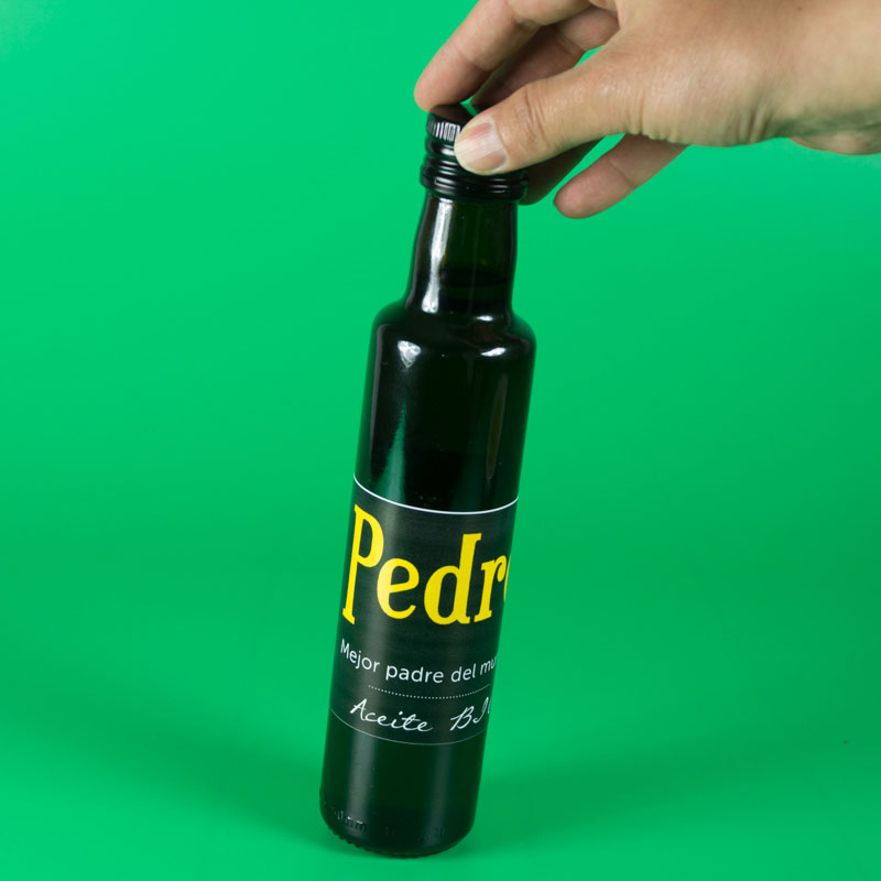 Regalos personalizados: Regalos con nombre: Botella de aceite de oliva BIO personalizada