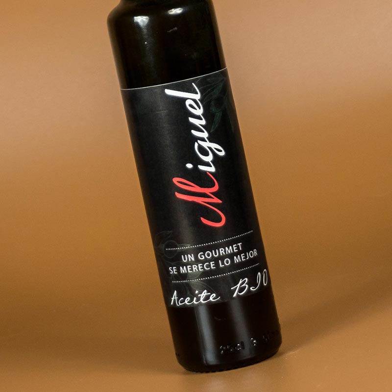 Regalos personalizados: Regalos con nombre: Botella de aceite Gourmet personalizada