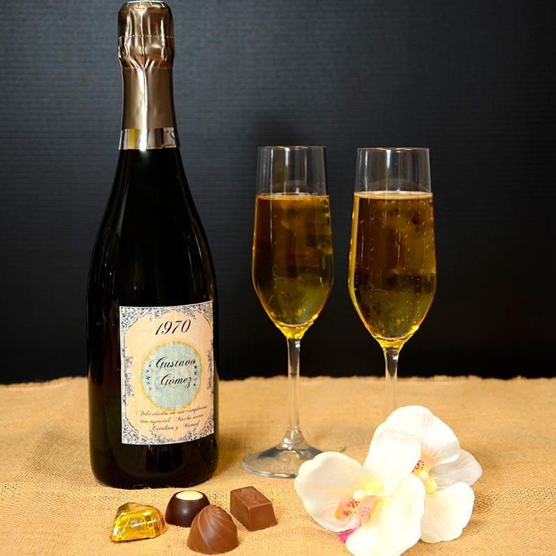 Regalos personalizados: Bebidas personalizadas: Botella de champán cumpleaños vintage