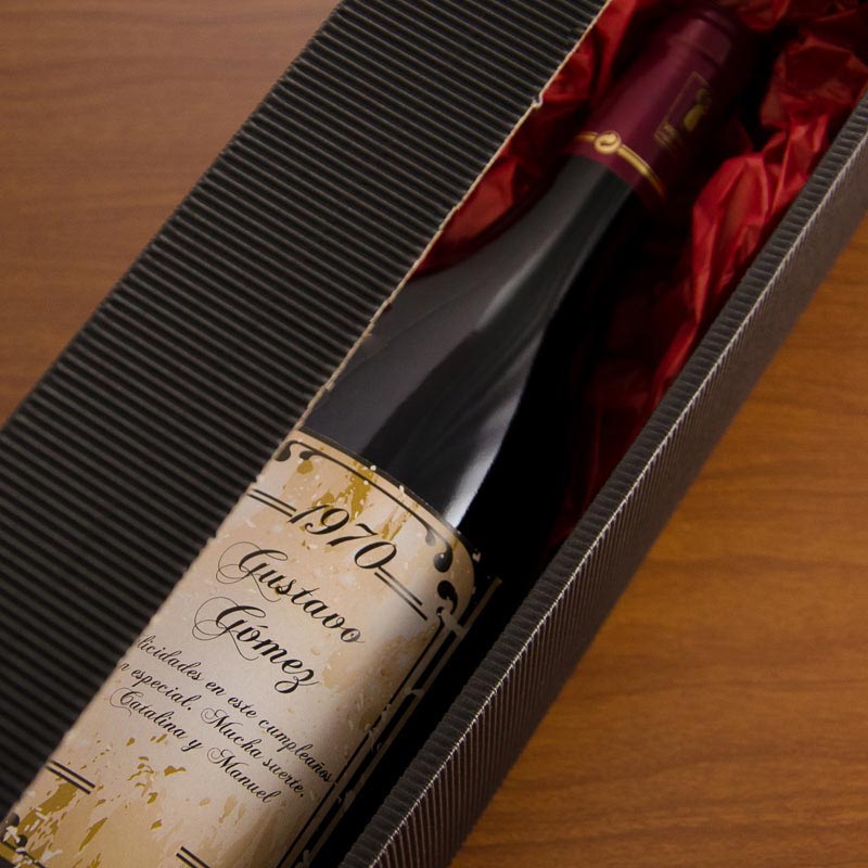 Regalos personalizados: Bebidas personalizadas: Botella de vino con etiqueta vintage