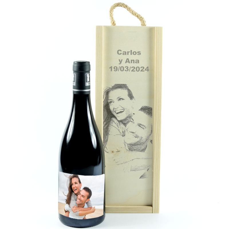 Regalos personalizados: Bebidas personalizadas: Botella de vino en caja de madera personalizada