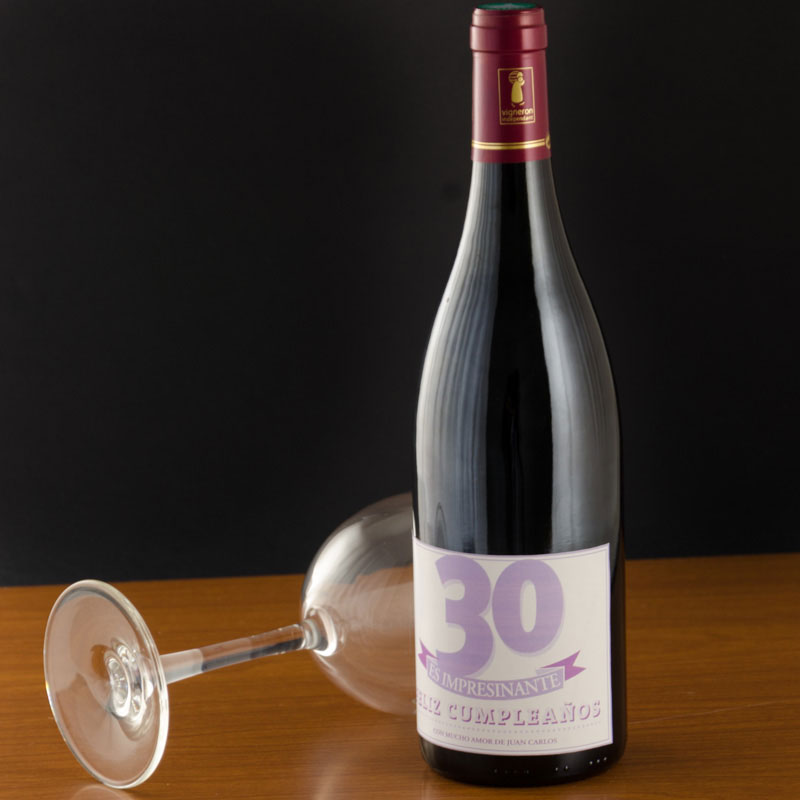 Regalos personalizados: Bebidas personalizadas: Botella de vino especial 30 años